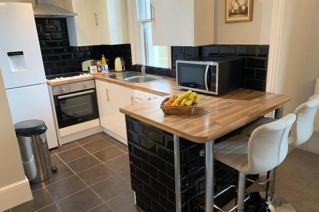 Florence House: Georgian Splendor By Apartment