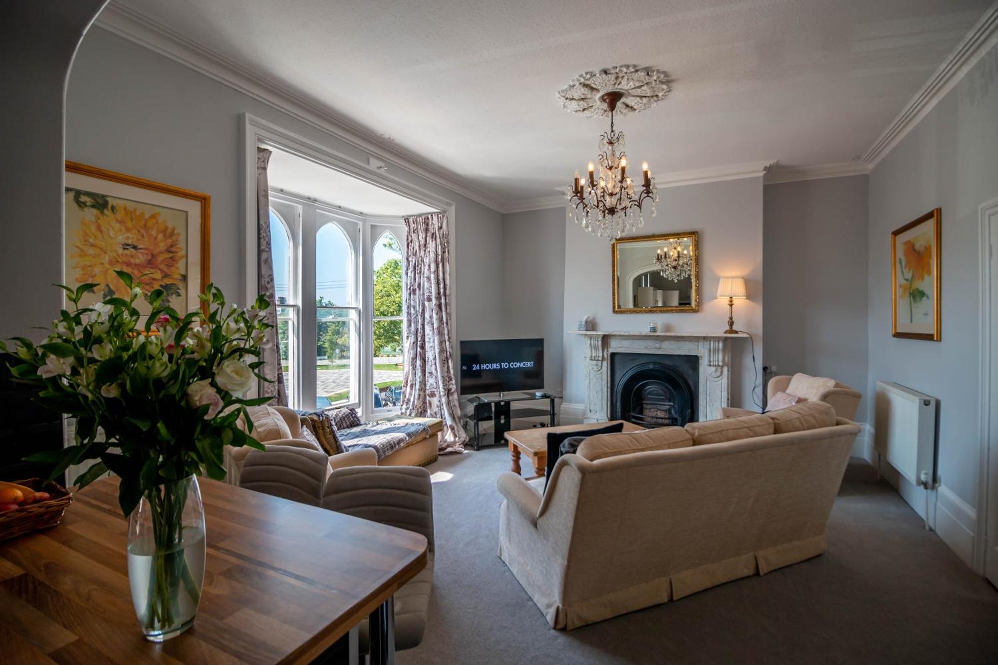 Florence House: Georgian Splendor By Apartment Herne Bay