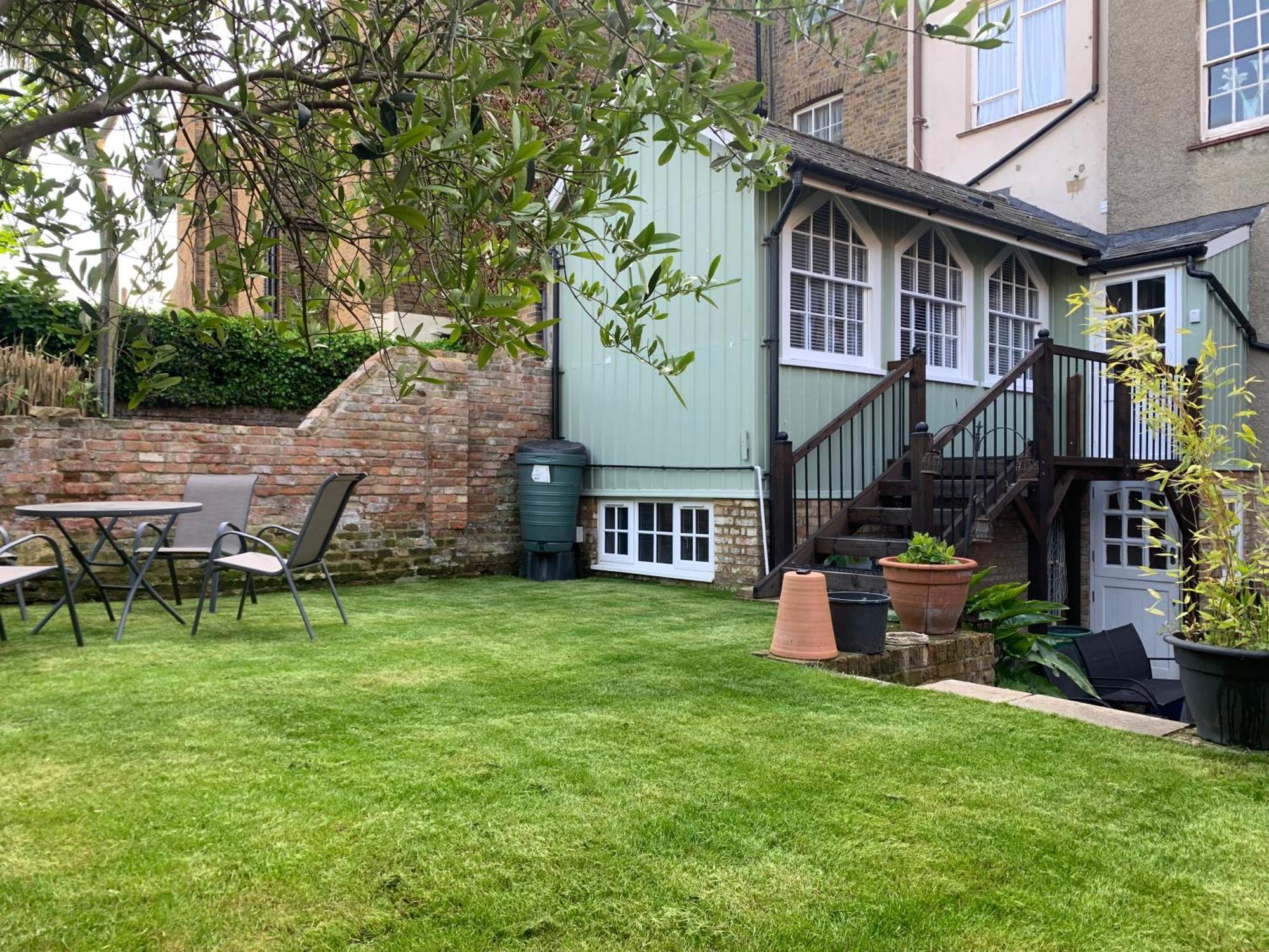 Florence House: Georgian Splendor By Apartment Herne Bay